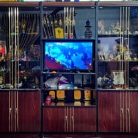 بوفيه معرض منفصلة ثلاث قطع جام مضلل لون ببسي فاتح تحمل شاشة حجم ٣٢ الس...