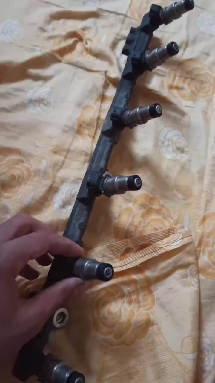 بخاخات بطه بلاد مكينه 2500 مكان النجف شرط النضافة والفحص لاتصال علئ الرقم واتساب 
***********
