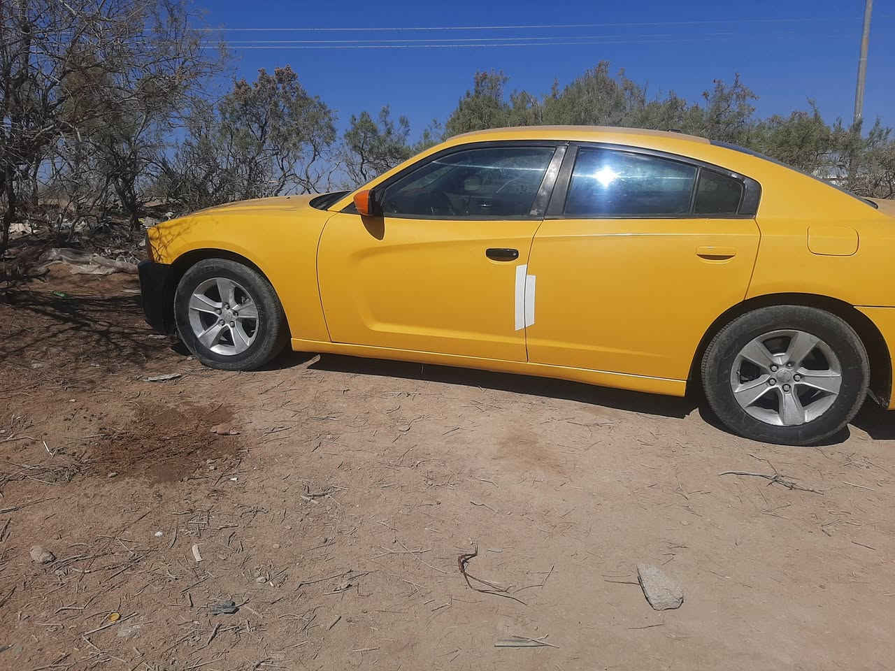 شارجر 11 محرك 3600 بغداد صاعده هزه او معامله كامله محرك كير حداديه تبريد تخم تاير مجرد اتغير المعامله بسمك سعر 96 مكانها ذي قار بيع او مراوس 
***********
