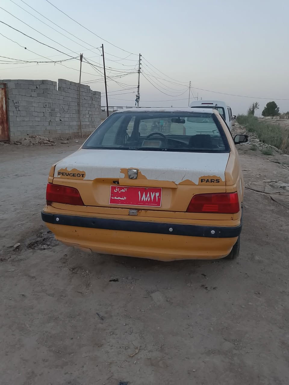 سلام عليكم سياره بيجو بارص مديل 12سياره جهازه من كلشي مانقصه ياشي تخم تاير حداديه جديده تبريد شغال كير ومكينه خير من الله السعر 15ورقه وبيه مجال مكان السياره الدوانيه ***********وتساب

