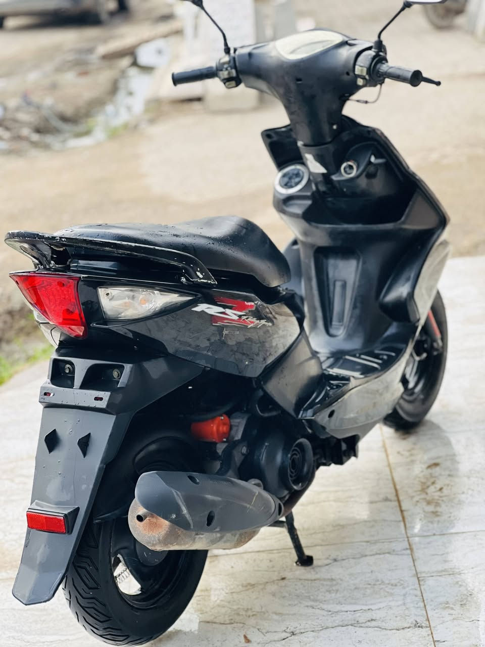 سلام عليكم
ماكس مضلع للبيع كابريته الدراجه قبل شهر نازله رمبه 
بلاديه مكينه نضيفه كفاله عامه من كلشي شلعه ومعدل 120  مكاني ديالى بعقوبة
 الخاص مفتوح 
إلاستفسار ***********
