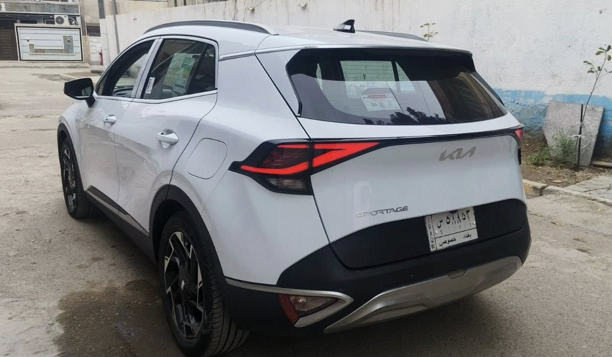 السلام عليكم
سبورتج 2023 شركه دوليه 
 بدون صبغ مكفوله من تبديل 
ماشيه 45 الف 
مواصفات 
بصمه. كراسي كهرباء. كراسي تدفئه. 

السعر 205 ورقه 
رقمي ***********
