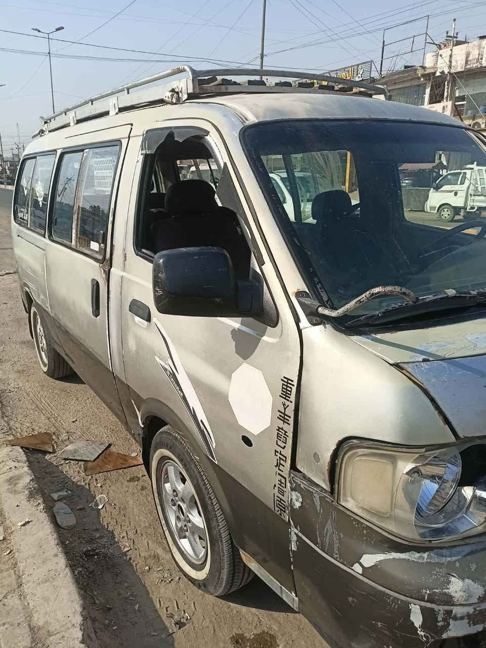السلام عليكم منغولي مديل ٢٠٠٦ 
مكينه ٣٠٠٠ يرادله ترتيب ٨٣ وبيه مجال 
بغداد المعامل 
رقم ***********
