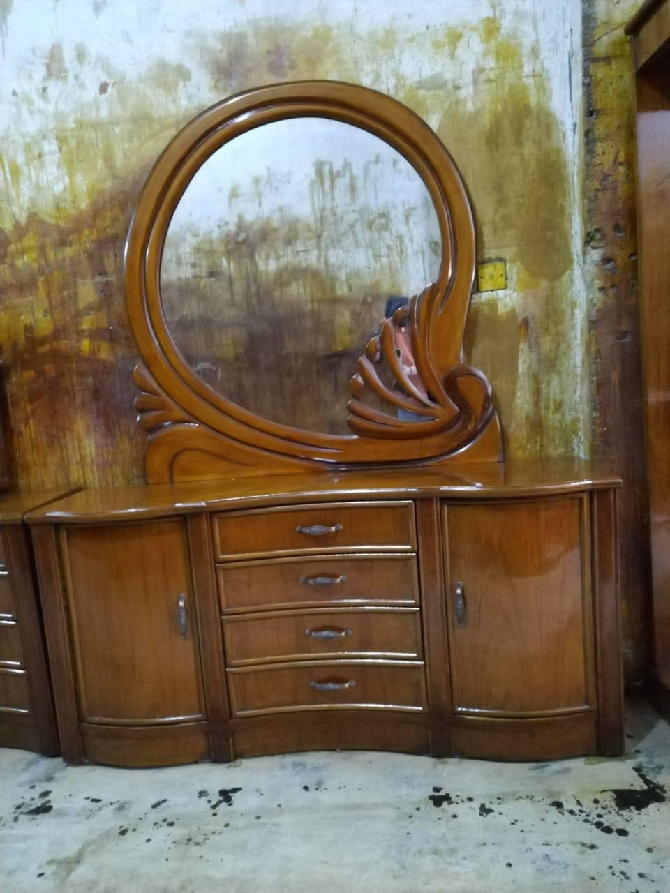 غرفه 6 باب ملحق صاج داخل وخارج ضهر جرجوبه شغل درجه اولى مستعمل موديل دنك جاوي نفخ بغداد الأمين الثانية ***********
