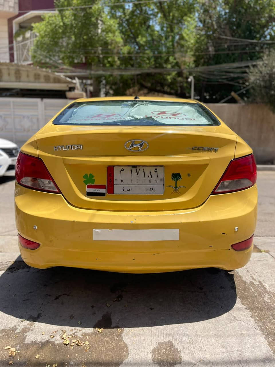 السلام عليكم
 اكسنت ٢٠١٣ للبيع خليجي
رقم بغداد 
مكفولة فقط الجاملغ الايمن موضح بل الصورة 
مكينه ١٦٠٠
تبريد خير من الله
تايرات تخم جديد
صدر جديد
مدوشمه كامل 
مابيها اي نقص تشغل وتطلع 
مكاني بغداد الغزالية
السعر ٨٠$ وبيها مجال  
***********
