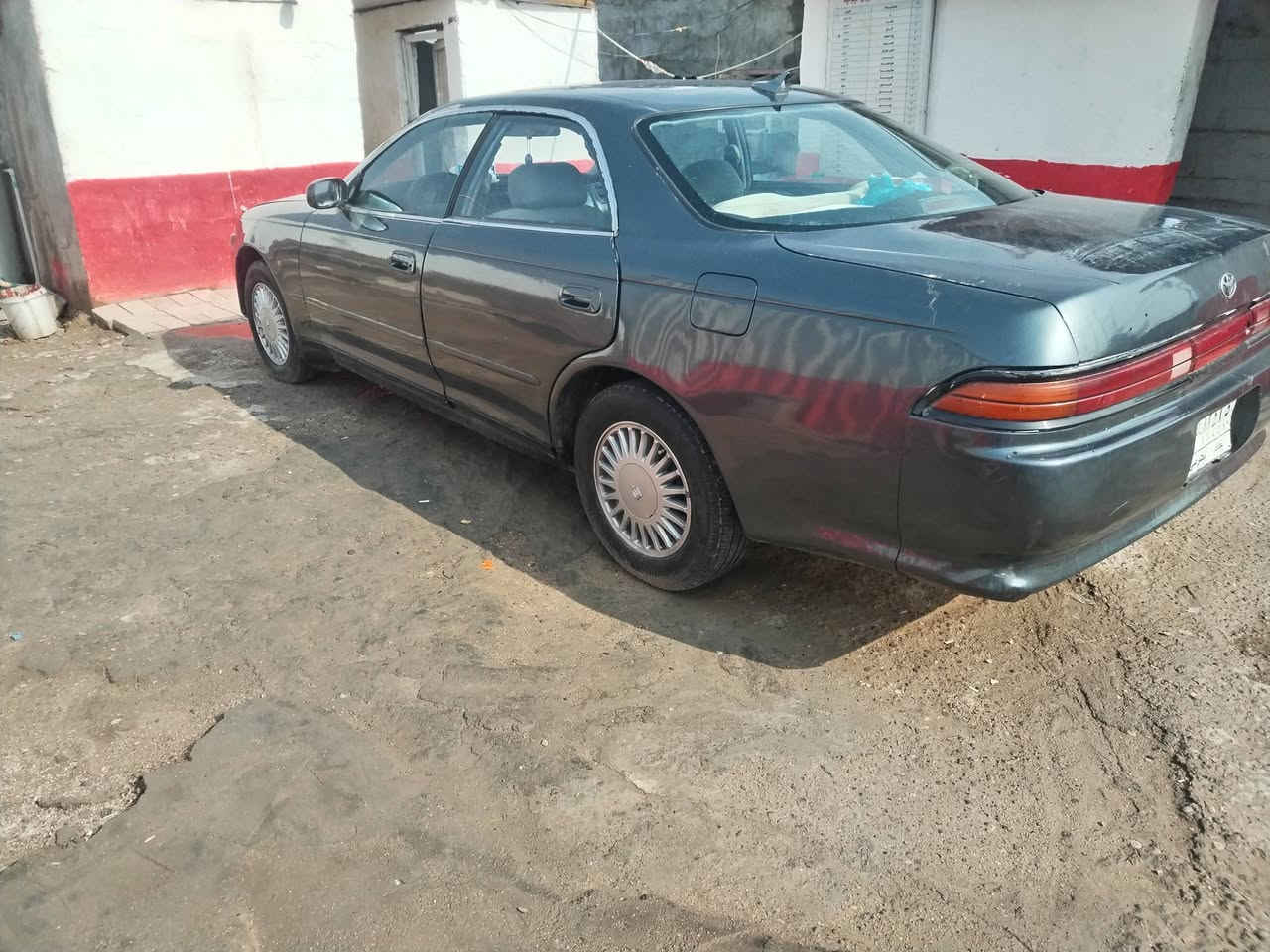 السلام من رخصت مدير الكروي مارك نفخ  م٩٣ السياره مكفوله كصه ونقل  رقم بغداد   مصبوغه جماليه  بيها قاصر واحد مواليد ٢٠١٠.السياره ترايك وين يعجبك كلشي شغال بيها تبريدها فول السعر ٤٨ المكان عماره بالمجر وهذا رقمي *********** شراي اتصل وتدلل للعلم بيها وكاله عامه من راعيها بالعماره
