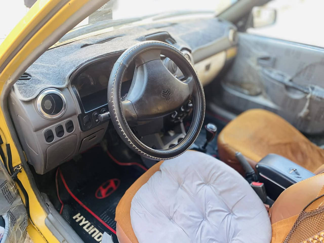 السلام عليكم الموديل 14 باسمي سيارة جاهزة تبريد مكينه كير حدادية امامي خلفي كهربائيات كلها شغالة ظفيرة وتخم جديد بجيس بيع او مراوس بكوري مع الفرق *********** واتساب فقط
