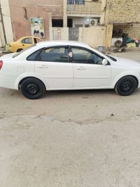 اوبتره للبيع موديل 11 سياره جاهزه حداديه  تخم تاير نزلات جدد تخم بلكات...