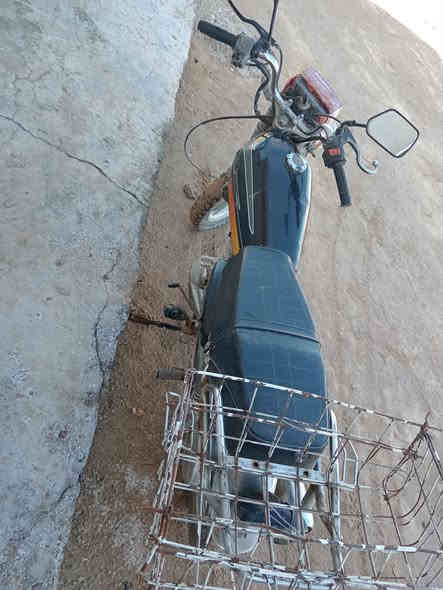 ماطور للبيع يرادله شوية تصليحات
موجود خاص او اتصل

***********

***********
