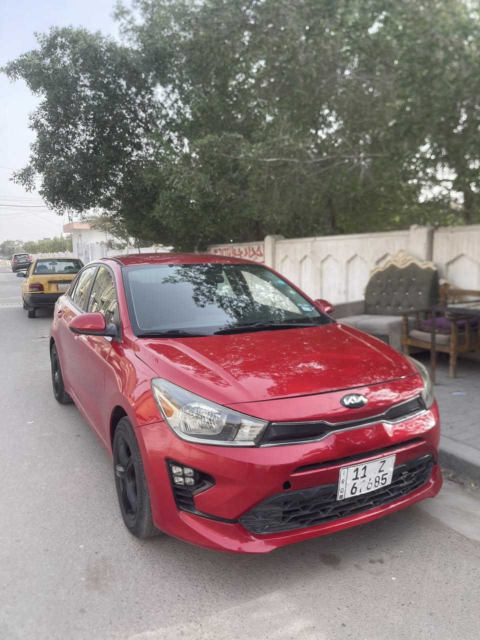 السلام عليكم
كيا ريو 2023 وارد امريكي 
السياره نضيفه و جديده كلش 
رقم بغداد الدولي باسمي 
📍حادثها بنيد و دعاميه و صور الحادث موجوده ويه الصور 
—————————🍅————————
المواصفات :
شاشة وسائط 
كشنات مخمل لون اسود 
بلوجكتر 4 قطع 
ويل كب رياضي من امريكا 
نضام -sport -
مانع تزحلق
دبل ايرباك
وباقي المواصفات المعروفه

—————————🍅————————

📍ماشية 28 ميل فقط 
💵 السعر :130$  وبيها مجال بسيط 
🏠 العنوان :بغداد حي الإعلام 
*********** ☎️
