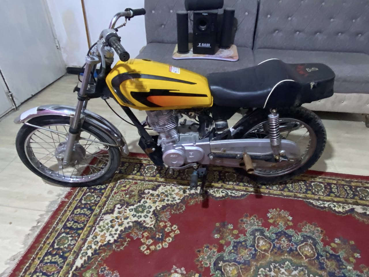 سلام وعليكم دراجه للبيع ادوات محرك خير من الله ما ناقصها شي نعومه فول سعر 450 بيها مجال كلش قليل دراجه  جاهزه ماناقصها شي عنواني بصره شط العرب الجزيره ***********
