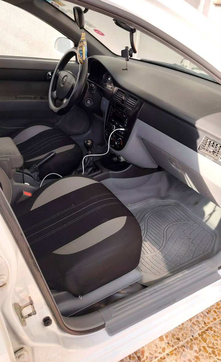 السلام عليكم..اوبترا 2013 السياره نظيفه ومكفوله .
رقم سليمانيه مسطره الجديد وسنويه جديده

طخمها جديد سياره حيل نظيفه وجاهزه.

كوبون بانزين جديد

محرك  وكير شررط وكيرها عادي.

تبريد تدفئه.شرط

مابيها ضرر فقط باب الصندوك صبغ دائره صغيره

مكان السياره موصل

للتواصل:على الصفحه او على الرقم.
              ***********
