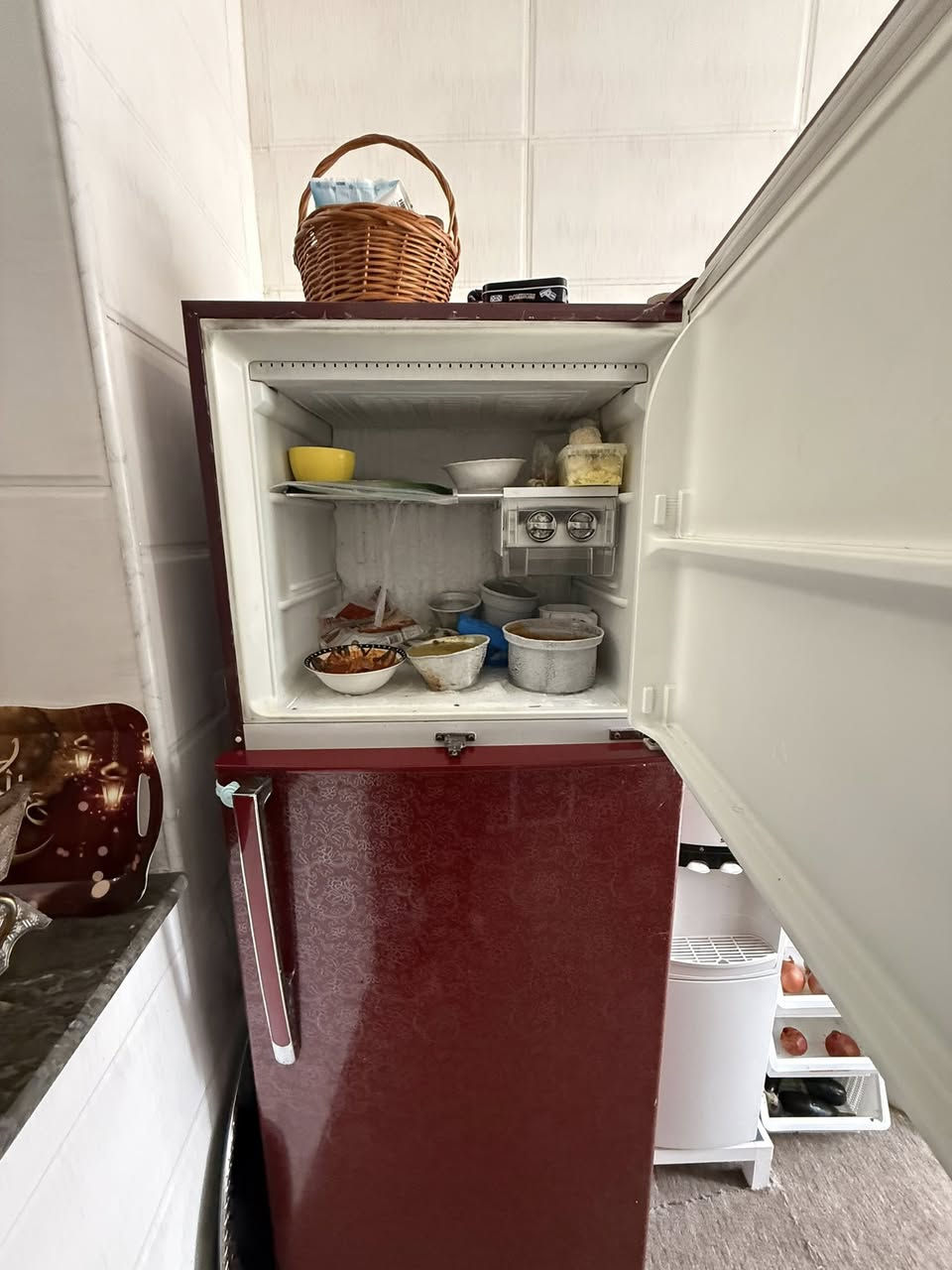 بلازما 42 نوع ازارا بدون انترنت مكفوله للبيع وثلاجه 20 قدم نوع شارك القرش مكفوله وشغاله بيهة فقط ليك صغير ومصلحهة شرط ثلج فوك وجوه العنوان كوت حي الحكيم نزله علاء غريب للاستفسار الاتصال
***********
