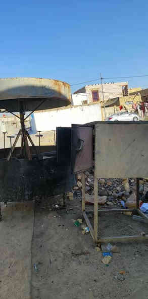 شوايه غاز وشوايه حطب 
وياهن هديه شبجات عدد ١٢
سعرهن ٤٥٠ وبيهن مجال 
رقم الهاتف ***********
