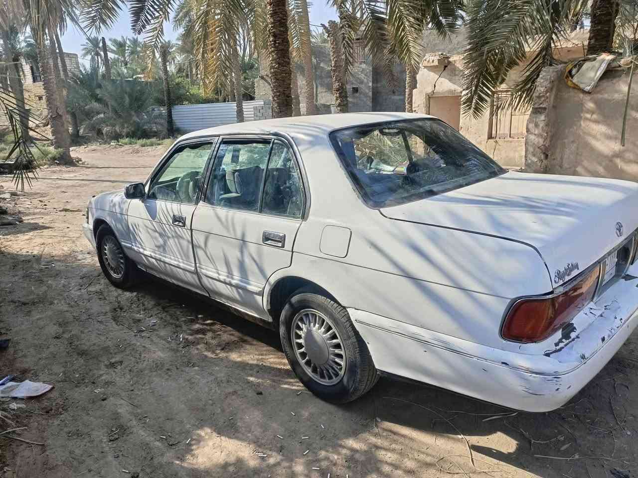 سلام عليكم سيارة كراون ارنب فحل طويله لون ابيض موديل 95 سياره مكفوله من الكصه ونقل جثه وكير ومكبنه بيها خيط بخار من الصالنصه بس ترايك 3سنوات شرط شاصي جسر مكفول سياره مصبوغه جماليه بدون دواخل سياره تريد ترتيب دواخل السعر 60وبيها مجال للشراي مكان السياره محافظة الديوانية قضاء الشاميه الاتصال ***********
