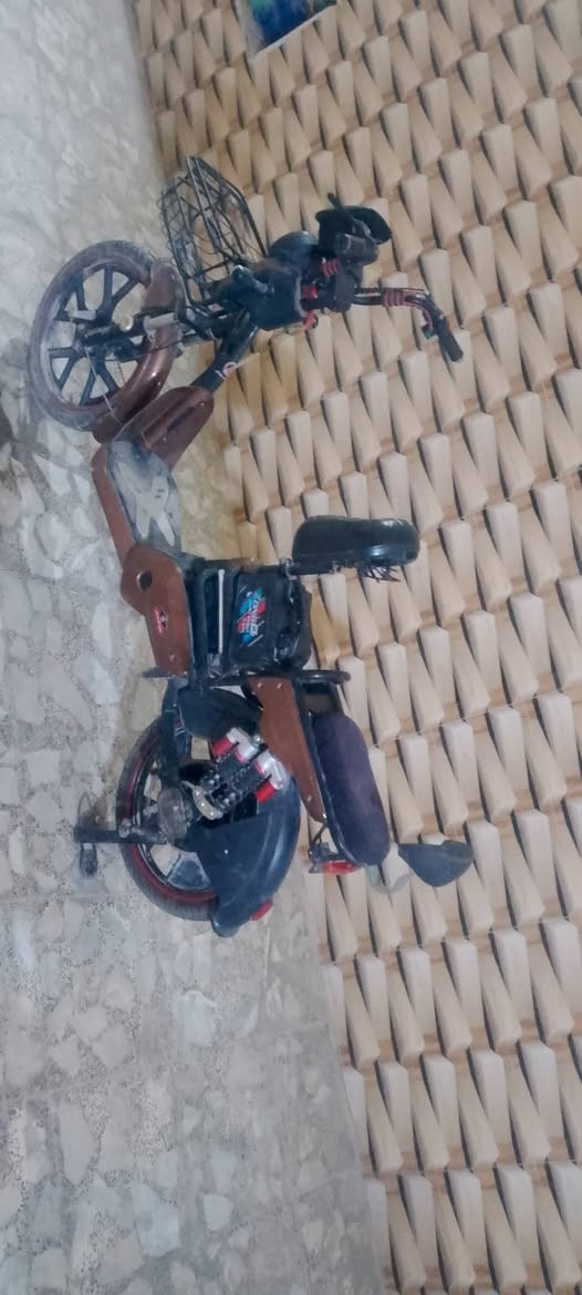 سلام عليكم ورحمه وبركاته دراجه شحن البيع الدراجة كاملة السرعة 99 بطاريات جديده الشاشة بلاتوث السعر 200بيهة مجال مكاني نجف الاشرف حي الرحمة التواصل وتساب***********
