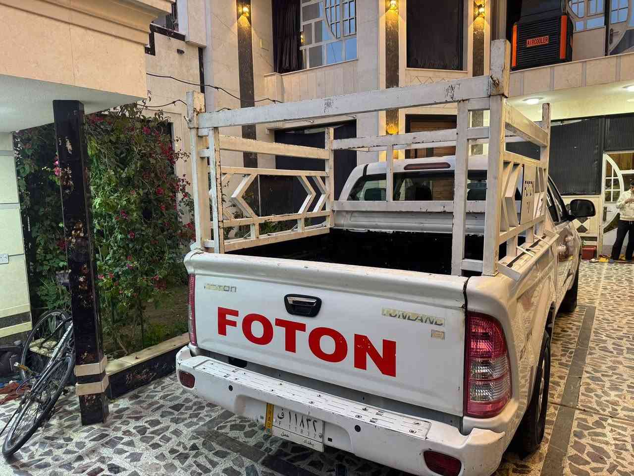 سلام عليكم 
فتون تولاند ٢٠١٥
محرك 2400
رقم بغداد بإسمي وشرط التحويل
كير عادي محرك خير من الله كشر بدون صبغ تبريد ثلج صدر نظيف تايرات جدد السعر ٩٠ والعنوان بغداد 
***********
