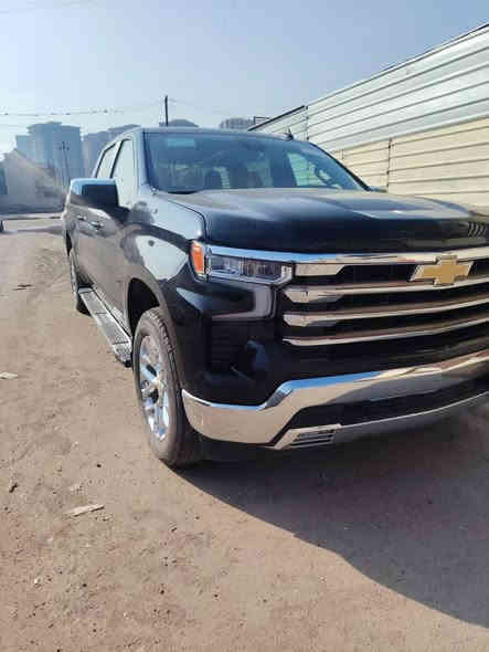 للبيع او مراوس  سلفرادو موديل 2024 فئة LT تفاصيلها كالاتي :
- محرك 2.7 توين توربو غني عن التعريف شلعةً موطبيعية صاروخ واقتصادي وعملي جداً
- بچم الـ LT لايت فول زينون عالي وناصي وليد 
- ويل كب حجم 20 جمالية ورزانة بالمشي 
- شاشات كبيرة وسطية ودشبول ديجيتال مال تاهو 
- تطعيم صاجات وفورميكا ملكي انيق جدا
- فول تحكمات ستيرن أوامر صوتية كروز سرعة دركة ستيرن جلد خياط يجي بالـ LT وفوك 
- رادار حراري داتا شو يميز مرور بشر او سيارة او حيوان مع اوتو ستوب وخروج عن المسار وقيادة ذاتية مع ابل كار بلي واير ليس ووظائف متعددة
- كشن كهرباء تدفئة بالكشن منافذ تايب سي 
- تبريد شاشة مناخين منفصلة 
- بصمة ابواب وتشغيل وتشغيل عن بعد
- باب البودي تفتح كهرباء 
- غلاف بودي نوعية فاخرة بلادي من الشركة
- لانه 2 ويل شلعة صاروخ واقتصادية بالبانزين
- بعد مواصفات هواية يطيل ذكرها 
- حادث السيارة بنيد مبدل بلادي بدون صبغ 
- ميكانيك وكهربائيات كفالة عامة مطلقة
- دخول جديد  
- رقم فحص ***********
السعر ٢٦٠ وبيه مجال
