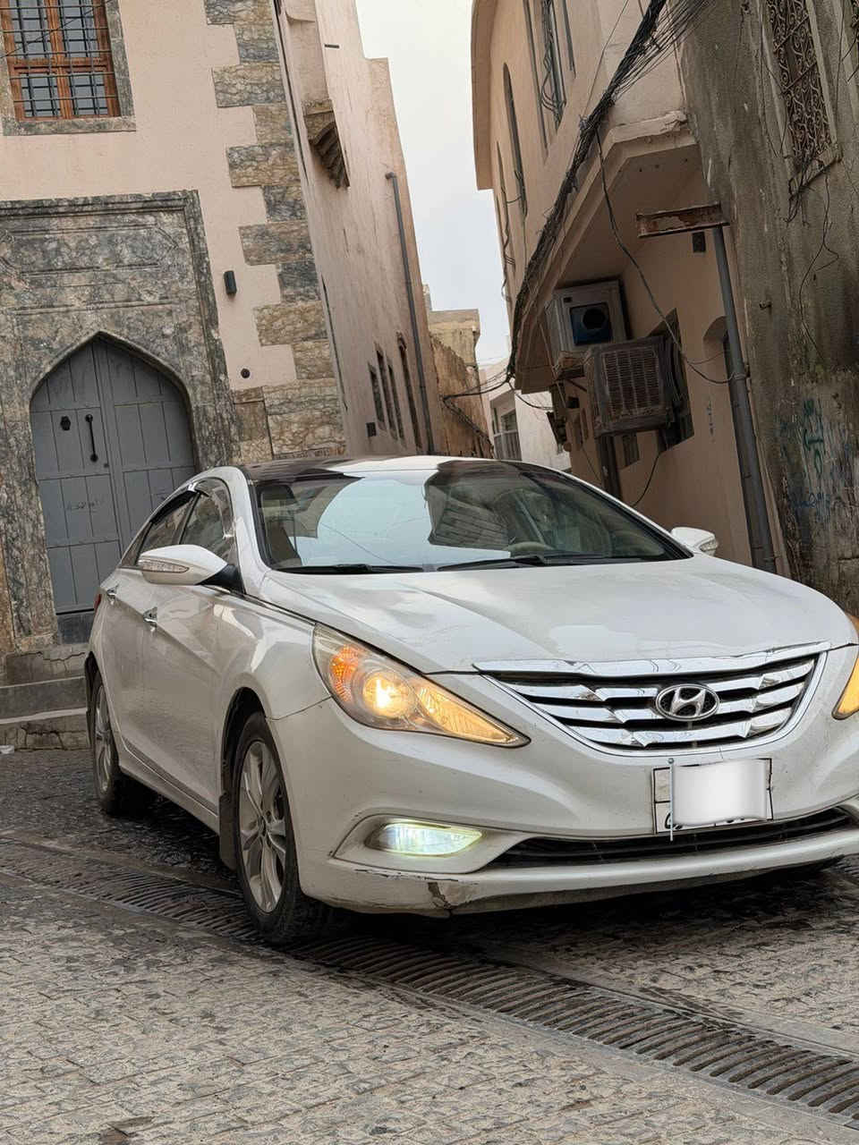 سوناتا 2010 مضلع 
خليجي محرك 2000دوش اقتصادي المرغوب 
محرك كير ستندر لا تنقيص لا بخار
حدادية جديدة وايرمنية كلها شغالة 
تبريد ثلج 
مري شفط
اشاير مري
تحكمات 
تشغيل عن بعد 
كامرا شاشة 
قمارة مغلفة اسود ( بدون فتحة )
رقم دهوك القديم سنوية ساقطة 
ضررها صفحة النفر بيها داخل التكمه الوسطية وشوية يم الدبل  ومصبوغة حزام بجم صندوق شركة 
مكاني موصل الايسر
البيع قسط 55 مقدمة شهر 3 الكلي شدة (100) داخل الموصل فقط
 ***********
*********** اتصال + واتس موصل, نينوى
