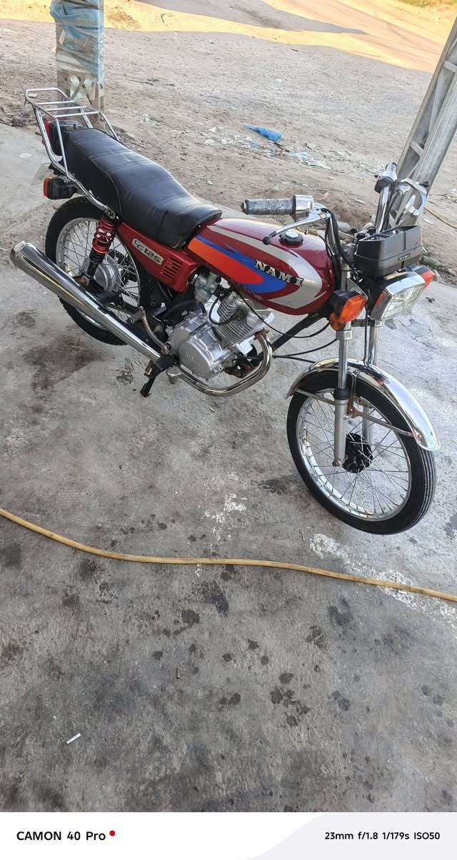 سلام عليكم دراجه نامه
للبيع شلامجه دراجه كدام عينك 

تعال شوف دراجه حلوه نقصها بس كلاجات 

دراجه وراق ستنساخ 

سعر ٦٠٠بيها مجال 

مكان ابو غراق احي الحسين 

***********0بيه واتساب
