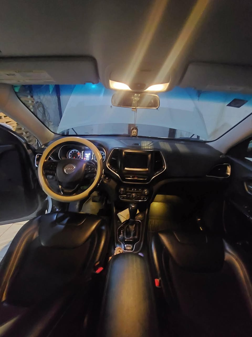 السلام عليكم ورحمه
جيب بزون فول مواصفات عدة الفتحة 
السيارة ستة سلندر
حادثهة جاملغ وبنيد 
السعر150ورقة وبي مجال


**إذا كنت صاحب هذا الإعلان وتريد حذفه لأي سبب، رجاءا أرسل رسالة إلى الدعم الفني**