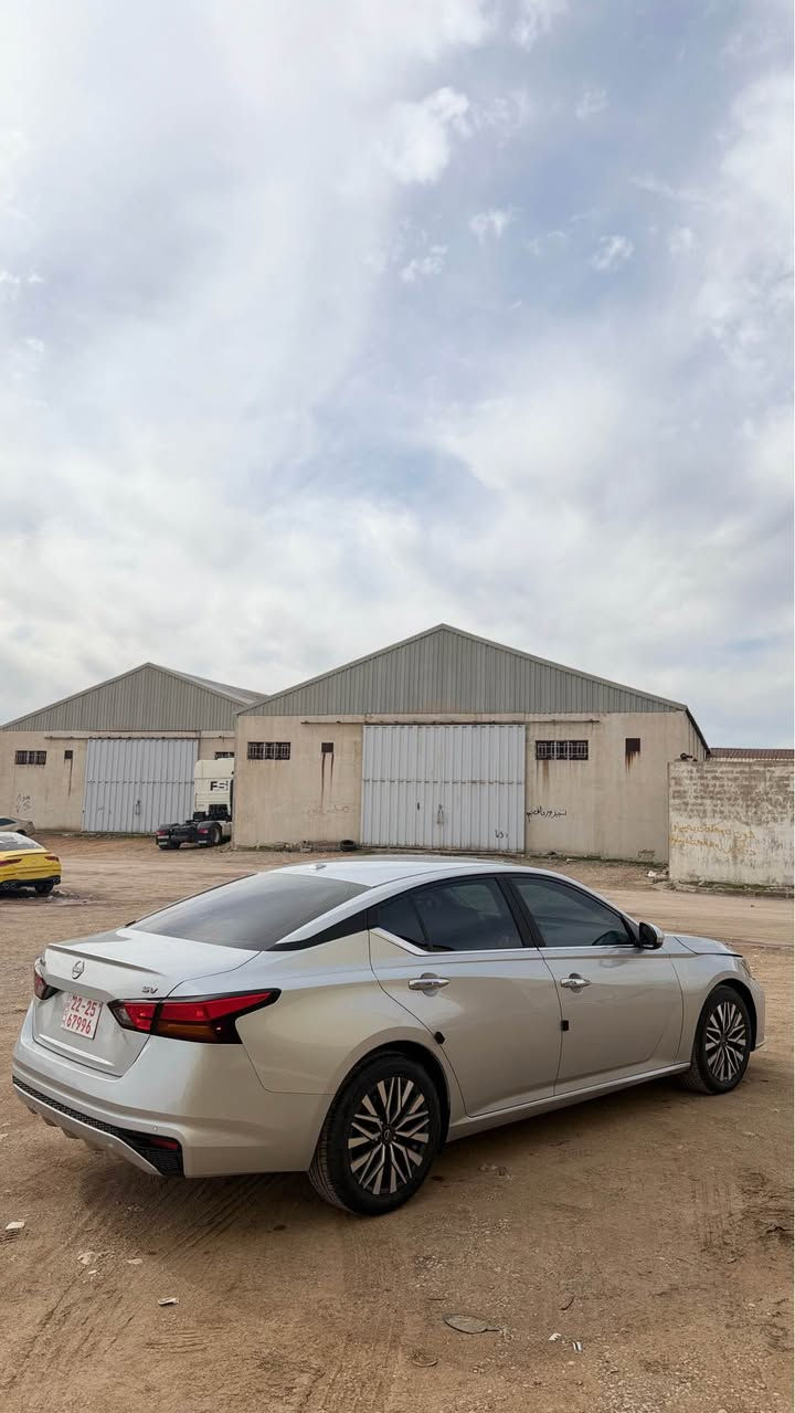 سلام عليكم 
للبيع فقط 
نيسان التيما 2023
مواصفات sv
ضرر:/-فقط جملغ صبخ 
 ارباك ستيرن 
سياره حلوه وجاهزه 
 كاتي يترقم دهوك 
سعر149$
عنوان عقره معرض زينه 
*********** اكر, نينوى
