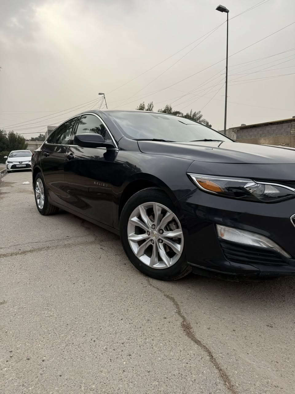 السلام عليكم
للبيع فقط بدون مراوس
ماليبو Lt موديل 23 لون حبري 
جاملغ وبنيد ماشيه 16الف 
محرك 1500 تيربو
هند بريك بصمه
بصمه ابواب
تشغيل عن بعد
قطعتين تبريد
شاشه وكامره دواره
كشن كهرباء
لد نهاري
بك لايت لد
مانع تزحلق
منافذ usp
شاشه اعطال
135
بسيط***********
