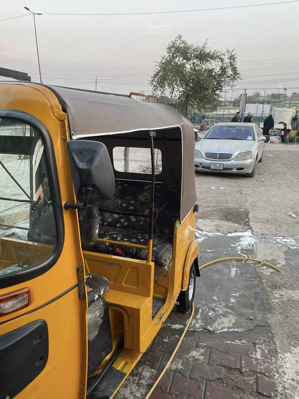 سلام عليكم شباب تكتك 20 شهر 12 مرقمه بيها ضربه بل صفحه مثل ما موضحه عدكم بل صوره تكتك جاهزه وترايها حلو العلوان بغداد حي اور ام الكبر سعر تكتك 7300 وبيها مجال 
رقم الهاتف ***********
