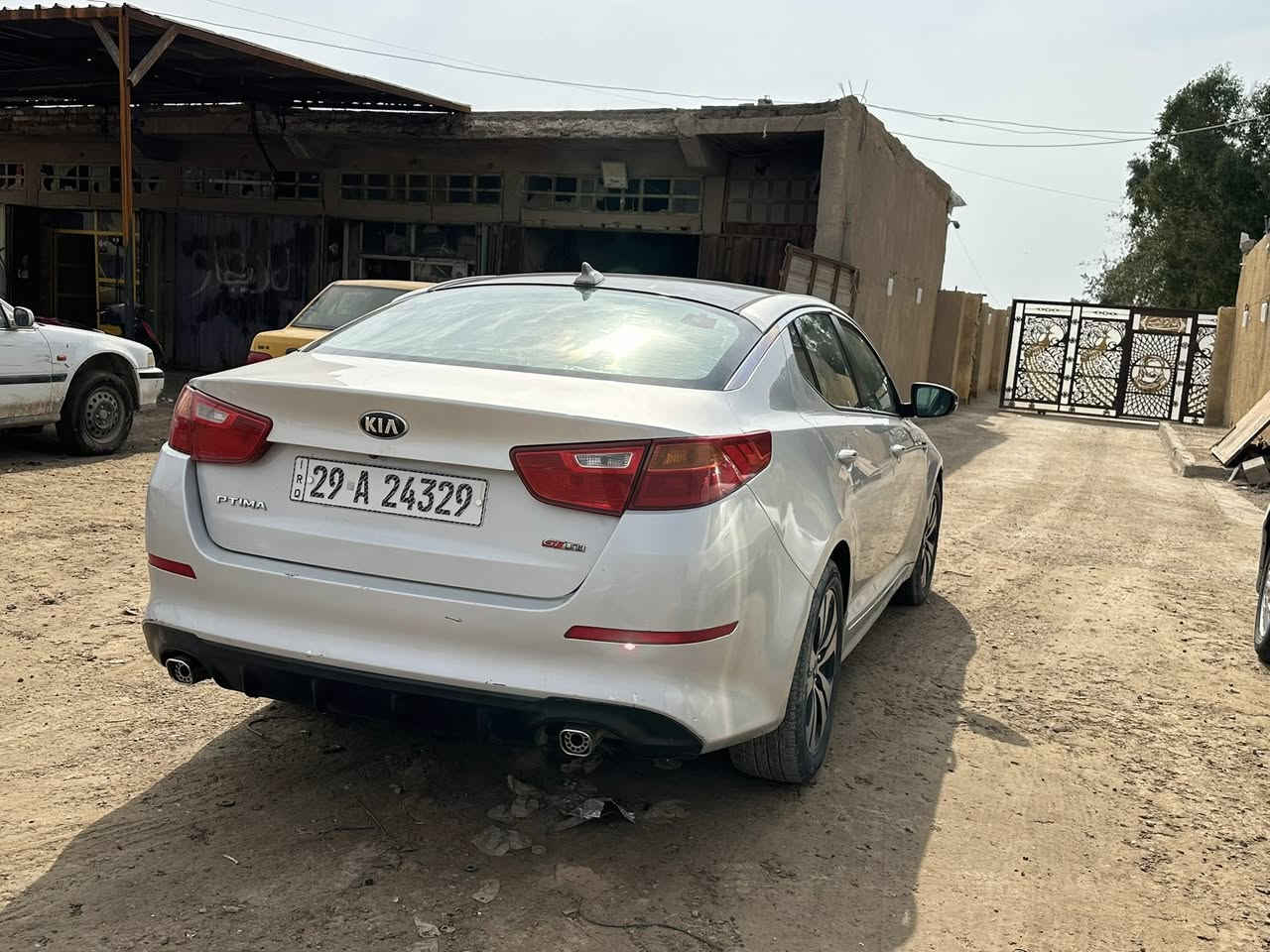 KIAاوبتيما
موديل 2014 وارد امريكي حادثهة مبين بل صور وسونار 
رقم واسط السعر 125$ مكانهة بغداد 
***********
