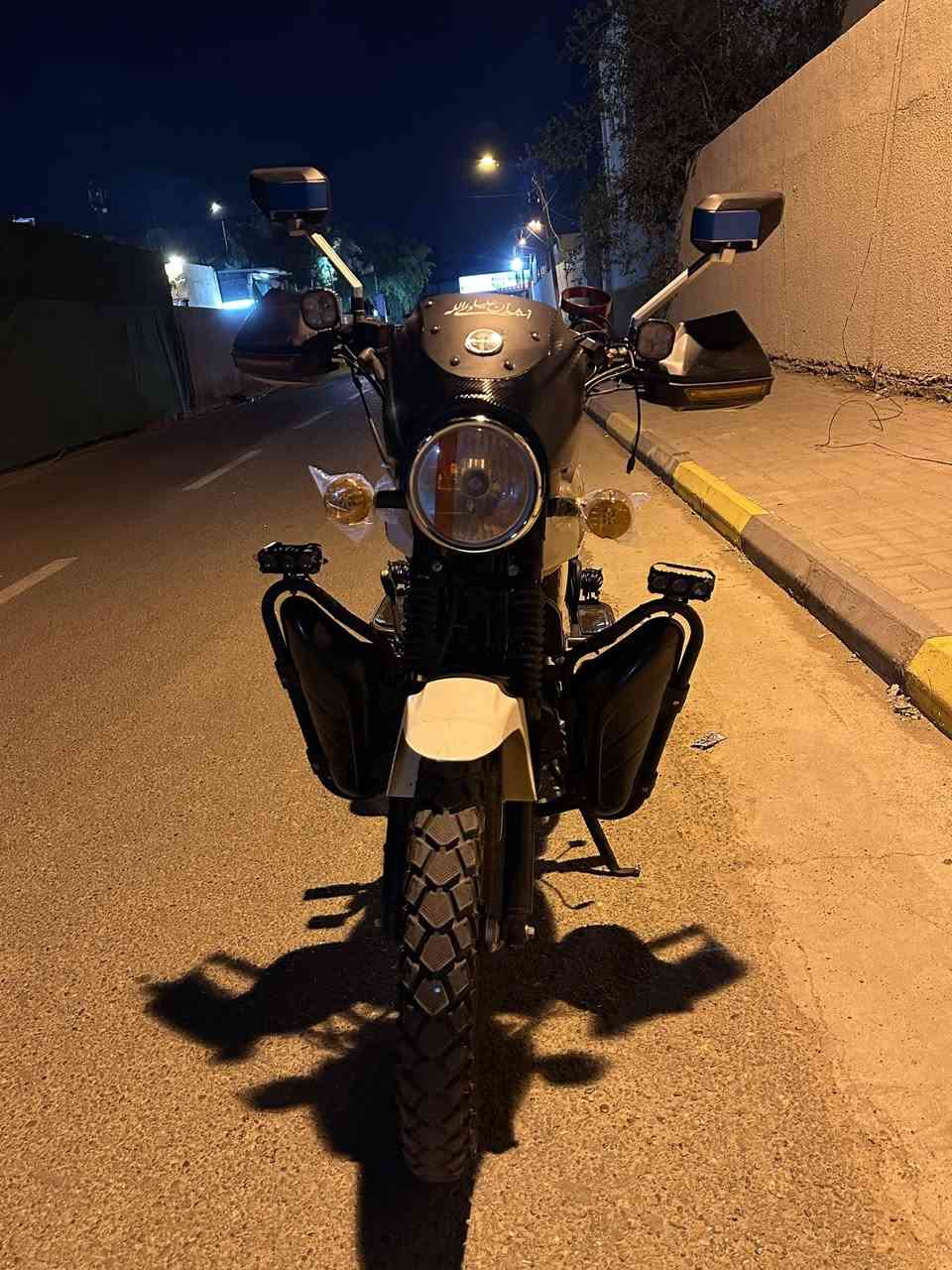 دايوان محرك 200c موديل 2023 كفاله عامه
(رقم بغداد مشروع وطني مميز بشرط تحويل ثاني يوم )
دراجة مكفولة كفالة عامة عليها ادامة كاملة من
 اويالة امامي خلفي+ تاير امامي خلفي 17 +
2-ادامة كامله للدراجة ماناقصها برغي 
السعر2.500 مليونين ونص 
مكاني بغداد الدوره 
***********
