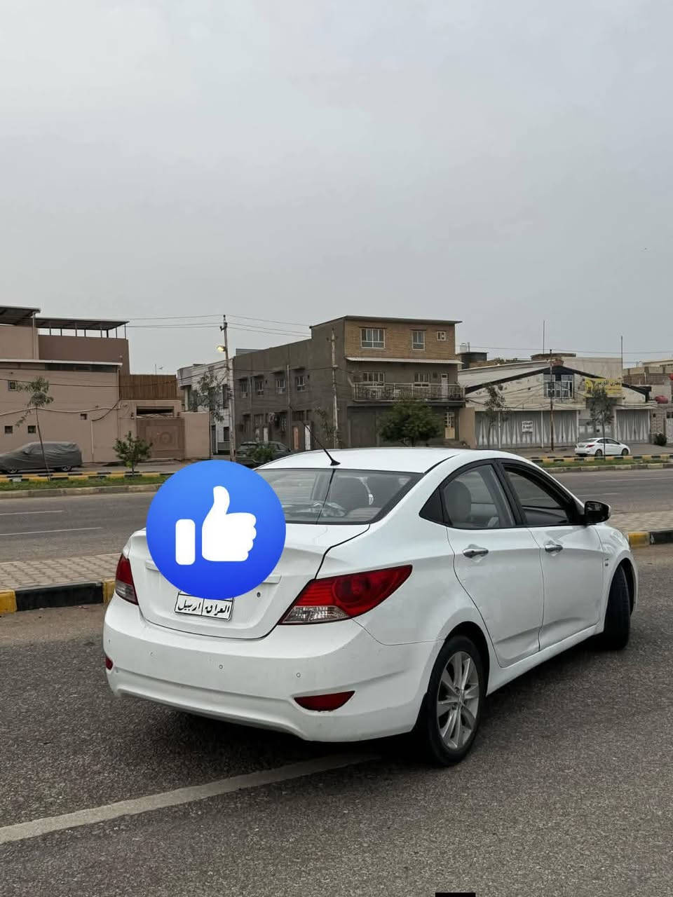 اكسنت موديل 13 رقم اربيل الوكاله بأسمي تريد وكاله تريد تحويل حاضر بأسم شركه فيصل عزيز احمد 
بيه منضومة زنون تبريد ثلج تحكمات ستيرن 
منضومة سماعات اربعه 
محرك 1600 
دواخل بيجي أرضيه جديده 
مابيه ولاقطعة تبديل وبيه صبغ اماكن 
سعره ب94 وبيه مجال للشراي 
*********** مكاني نجف
