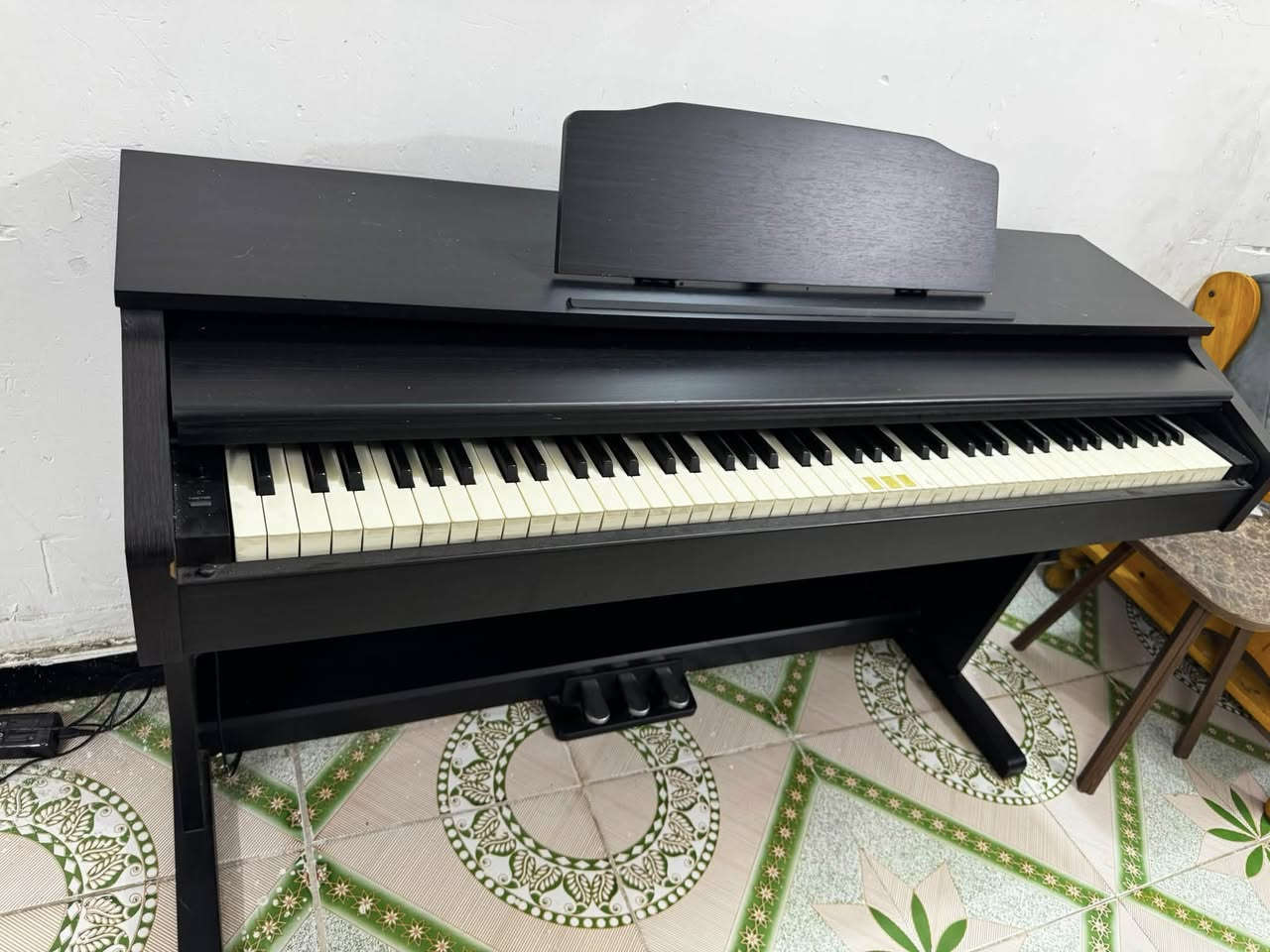 بيانو ديجيتال Roland RP30
صلي وليس كوبي 👌🏻اكثر من صوت بيه نقاوة صوت بل عزف قويه سعر 800 الف مكاني بغداد بل دوره واتساب ***********
