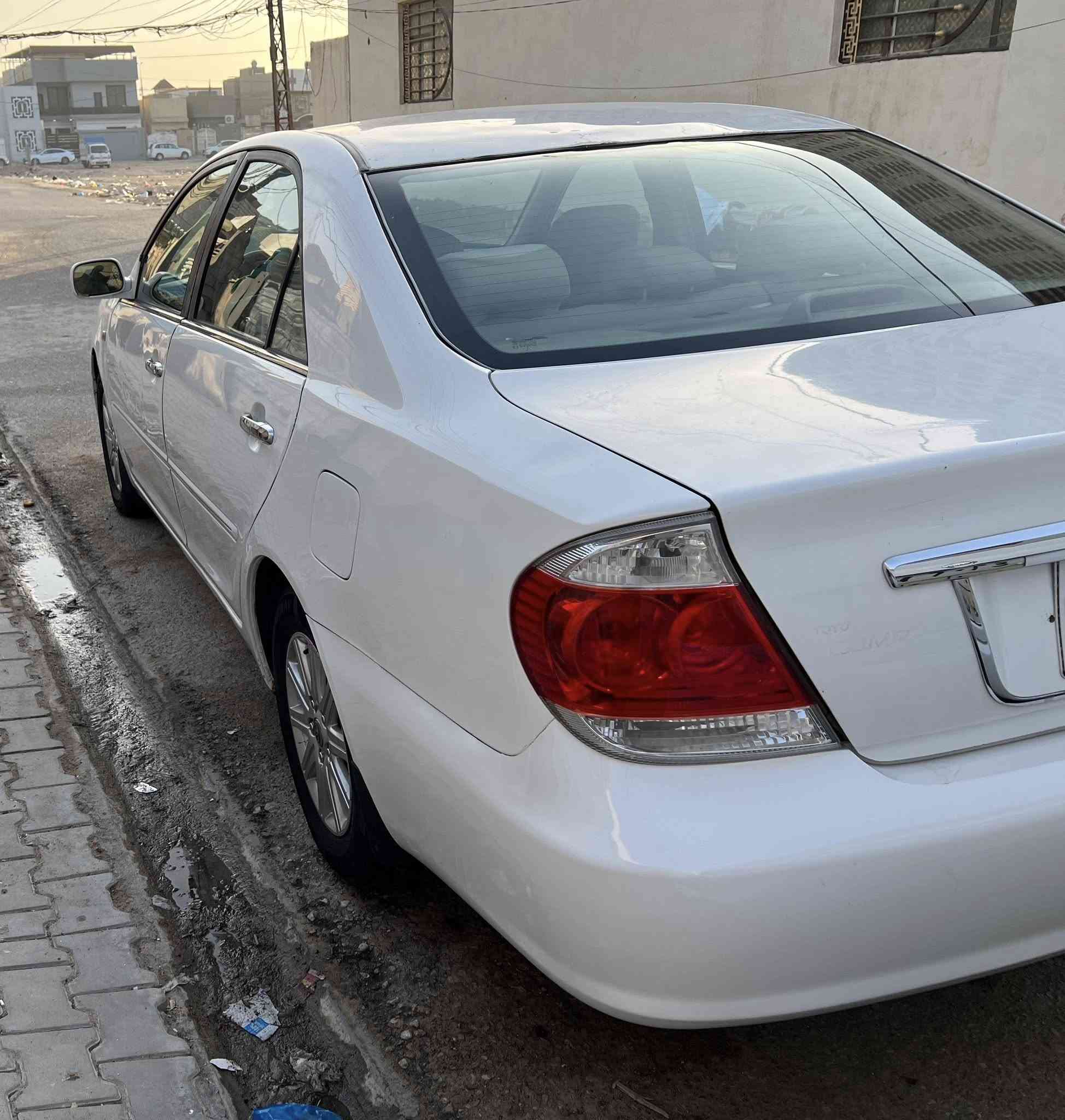 السلام عليكم عندي كامري الموديل 2006 خليجية السيارة كلش حلوه بية شوية صبغات رقم بابل باسمي تخم تاير جديد رقم جديد السيارة كلش جديده وحلوه السعر 110بيه مجال مكاني نجف ***********
