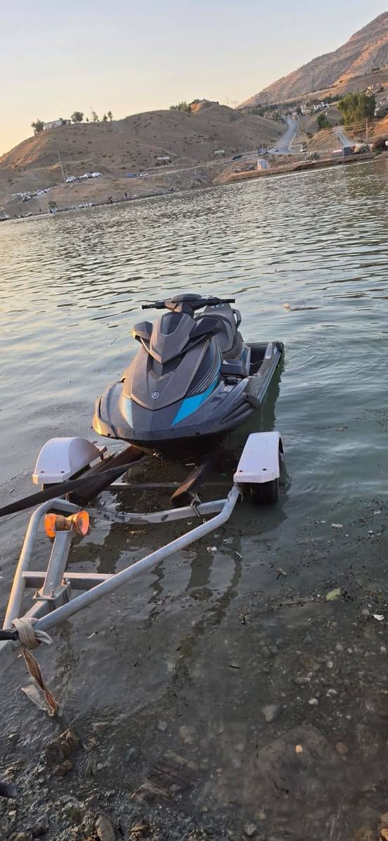 Model 2023 Yamaha 1050
***********
