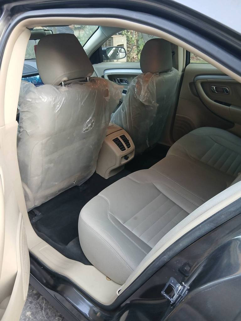 السلام عليكم فورد تورس موديل٢٠١٧ فول مواصفات عده الفتحه مكينه كير صدر كله كفاله كشر فقط بارد بخشم البنيد لا داخل لا ايرباك السعر ١٣٣ ترايك وين متحب بسمي هز ورقم جديد 
*********** بغداد, العراق
