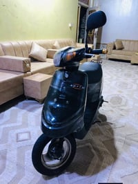 دراجه للبيع حاويه صار اربع ايام من طالعه 07815566224