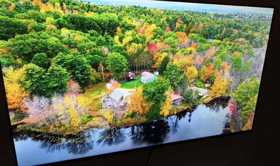 شاشه شاومي ارقه نوعيه حالياً تدعم HdR 
خذته ب ٦٥٠ قبل شهرين قفل ب ٥٠٠ مكاني نجف ***********
