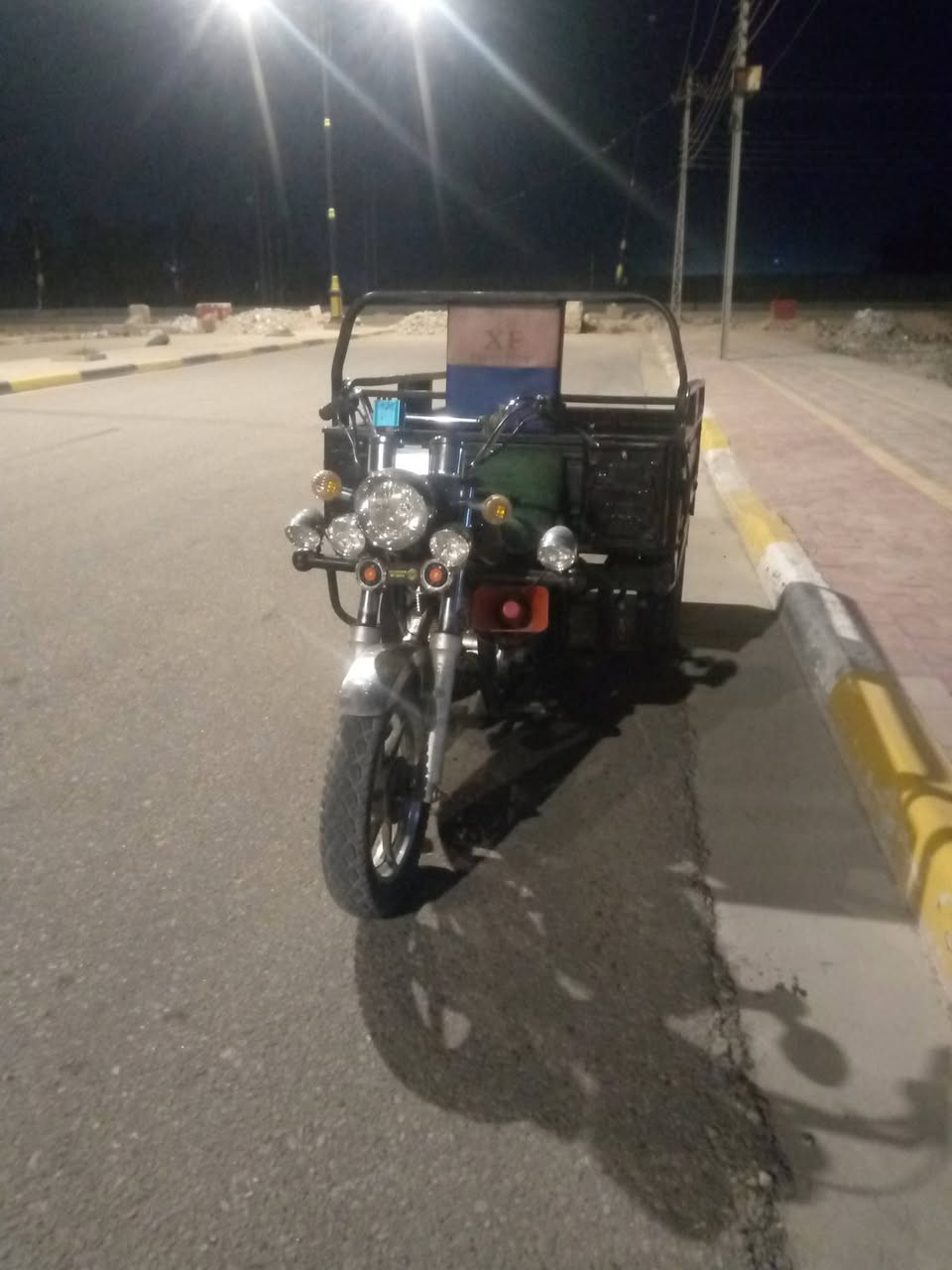 ستوته للبيع محافظه كربلاء المقدسه حي النصر موديل 13 مقفوله كفاله عامه اغراض كله 23 السدود بس الباتري خابر السعر 1.5 وبيها مجال بسيط


**إذا كنت صاحب هذا الإعلان وتريد حذفه لأي سبب، رجاءا أرسل رسالة إلى الدعم الفني**