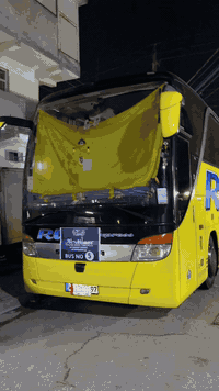 سلام عليكم ام سيوف للبيع موديل 2007ادبلو صطر مكينه 8V رقم بصره تحويل ثاني يوم سياره جديد حجم 416كشن طياره بنرامه إلاستفسار عله الرقم ***********
