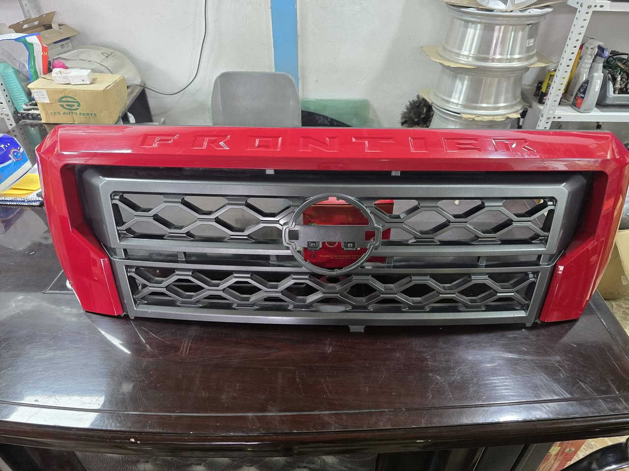 شباك امامي نيسان فرونتير اصلي تفصيخ موديل 2025 2024. العنوان البصره الزبير صناعيه الجديده ***********
