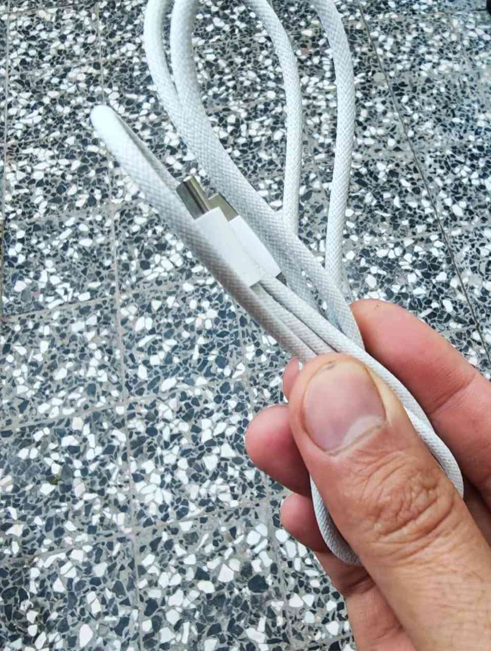 *ايفون 16 برو ماكس
*لون تيتانيوم رصاصي 
*نظافة 💯 
*ذاكرته 256
*بطارية /100
*مشحون/74 مرة 
*محدث آخر تحديث من آبل 
*انموذج M نسخة شرق اوسط (ماستر) 
*غراضة كاملة كارتونة و شاحنة اصلية كاملة واربع حافظات 
ولاصق كاميرات (الياقوت) ولاصق شاشة أصلي 
*السعر /1475  
*مكاني/نجف 
*للاستفسار/ ***********  مراسلة عبر الواتس اب 
ملاحظه تلفون مظموم وغير مستعمل حاليا
