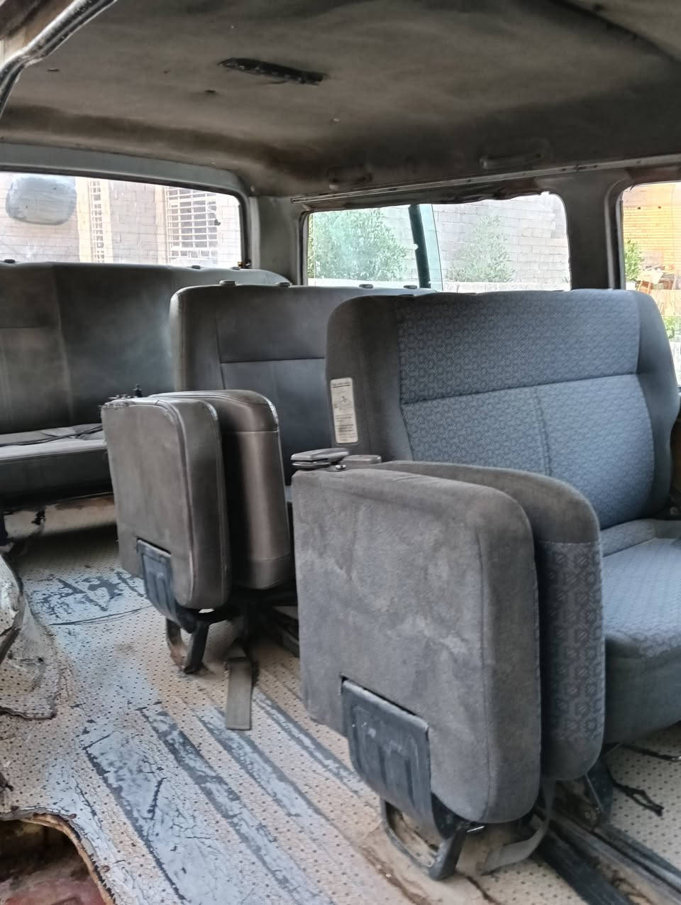 كيا بستة موديل 1993 رقم احمر مكينة كايمة كير صدر تايرات كله انظاف كشنات سياحي مال استاركس صاحبه مااندلة ابيع كوم حديد اتعهد سرقة او عشاير السعر 15 او بيه مجال مكاني بغداد تقاطع النهروان هاتف ***********
