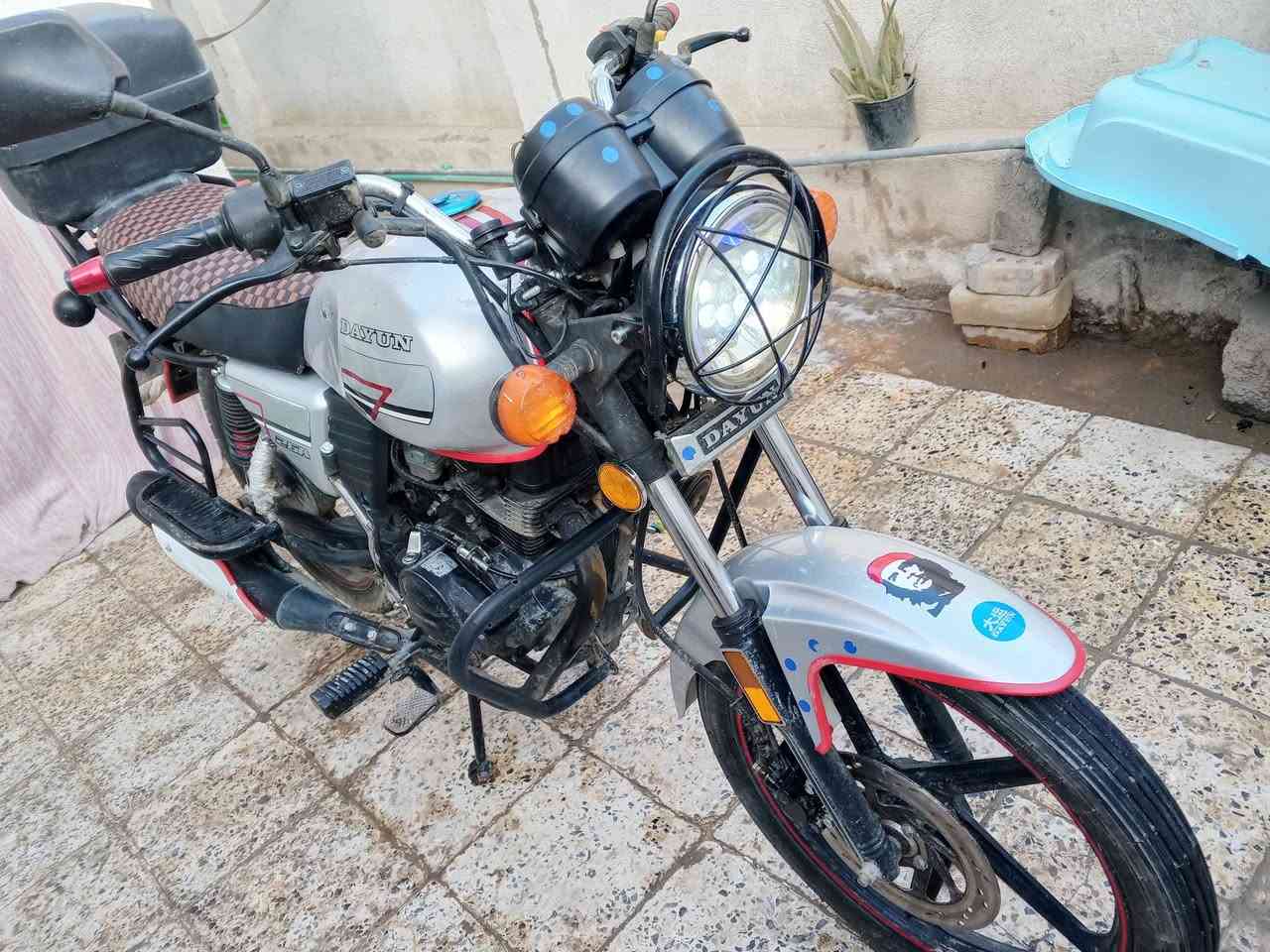 السلام عليكم من رخصة الادمن
للبيع دراجه دايوان موديل 2021 محرد 200cc
محرق بي محرك مجفت تجفيت جديد اوراق كله اصوليه ومدفوع كمركه كبل ترقم
السعر 1300 الف مليون وثلاث مئة الف 
الاتصال على الرقم 
*********** السكن بغداد
