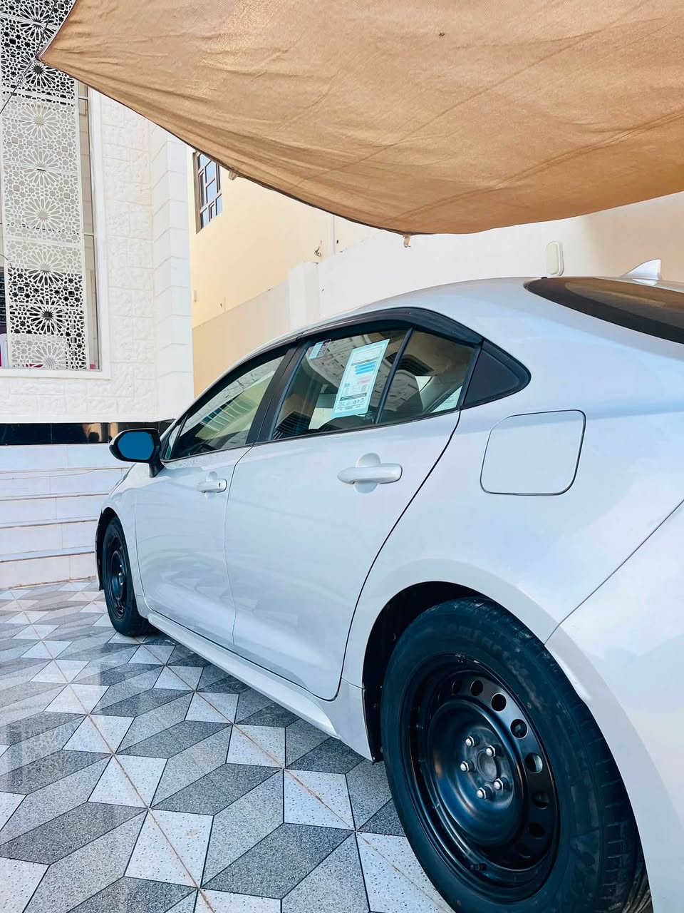 كورلا 2021 وارد امريكيLE
محرك 1800 
صبغ بنيد فقط بدون دواخل
محرك گير شرط 
رقم سنوية جديد
السعر 139
***********
