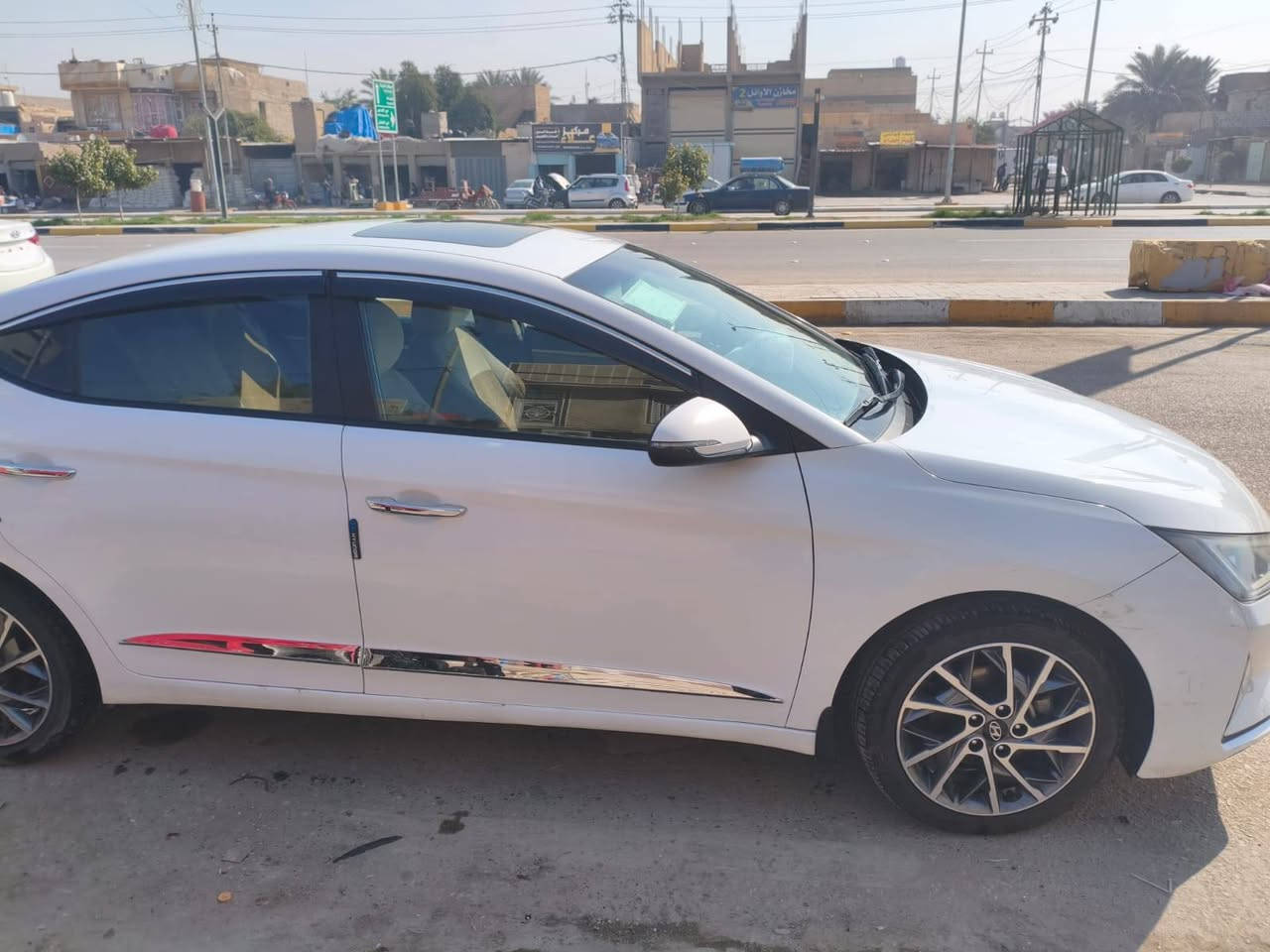 السلام عليكم
النترا للبيع مديل ٢٠٢٠رقم بغداد السياره فول كفاله عامه 
ملاحضه (السياره محجوزه للمصرف باقيله ٤اشهر وصير حره )
مكان السياره كربلاء ***********
