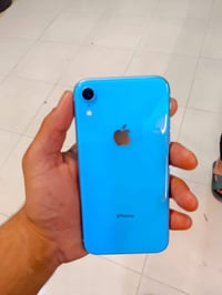 ايفون XR • ١٢٨ • بطارية ١٠٠