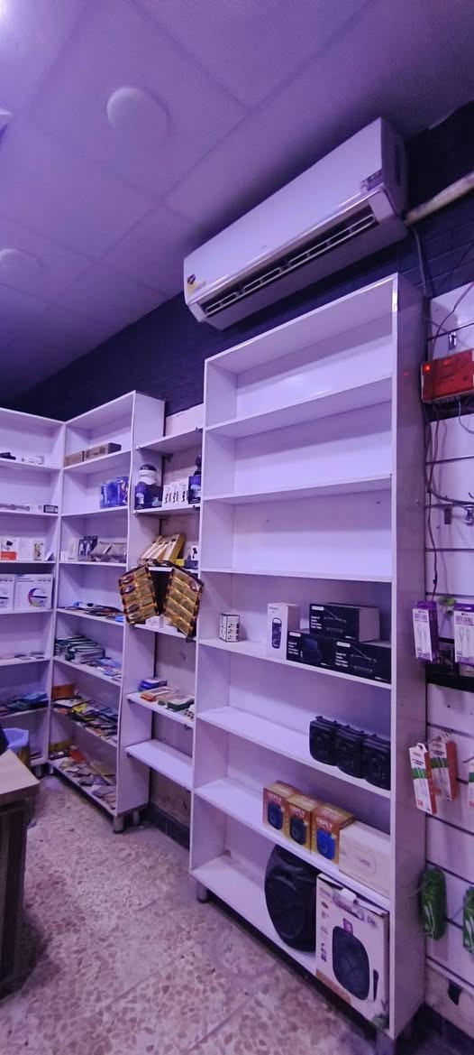 محل موبايلات للبيع الموقع حي اور شارع السبيس مقابل مجمع ازهر تريد المحل هو والموقع تريد بس المواد هم مو مشكلة للاستفسار الاتصال على الرقم. ***********
