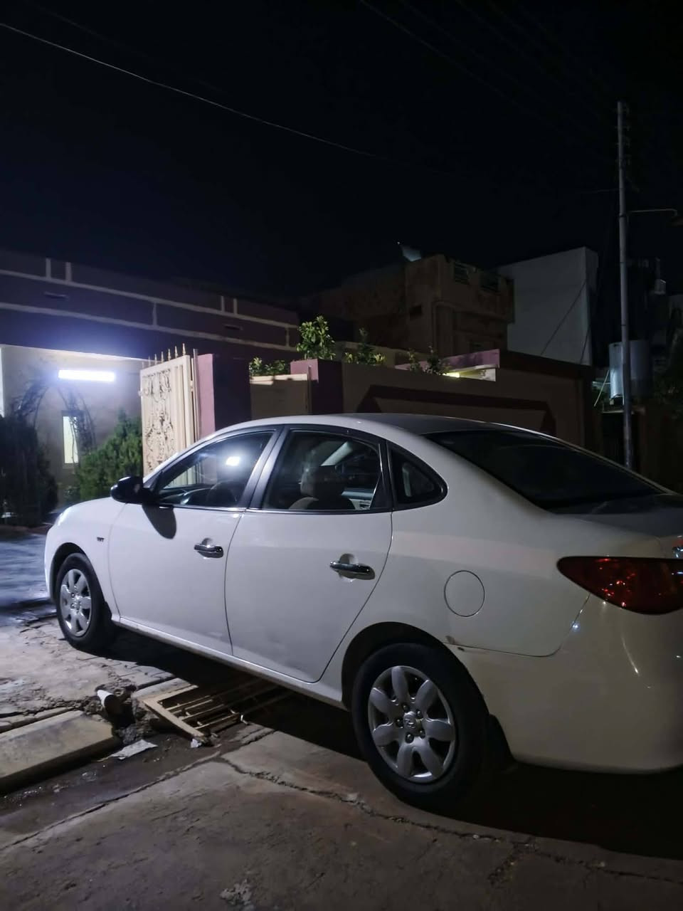 السلام عليكم… . مكلف بالنشر 
سيارة النترا حجم 16 موديل 2008 رقم انكليزي  كركوك بطاقة بانزين كير محرك شرط صدر نظيف كهربائيات شغاله شرط التحويل والوكالة للاستفسار ***********
