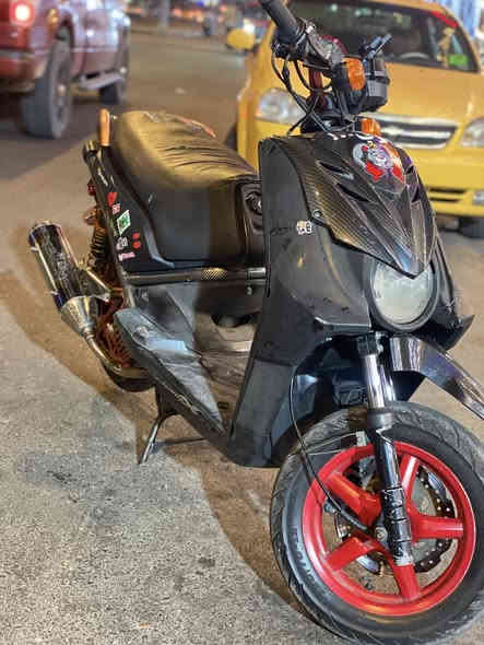 سكنس دراجه كامله سلف  كهربايات كله شغاله دراجه مزوده بلاديه السعر ومليون و ٢٠٠ )العنوان القبله//
 ***********
