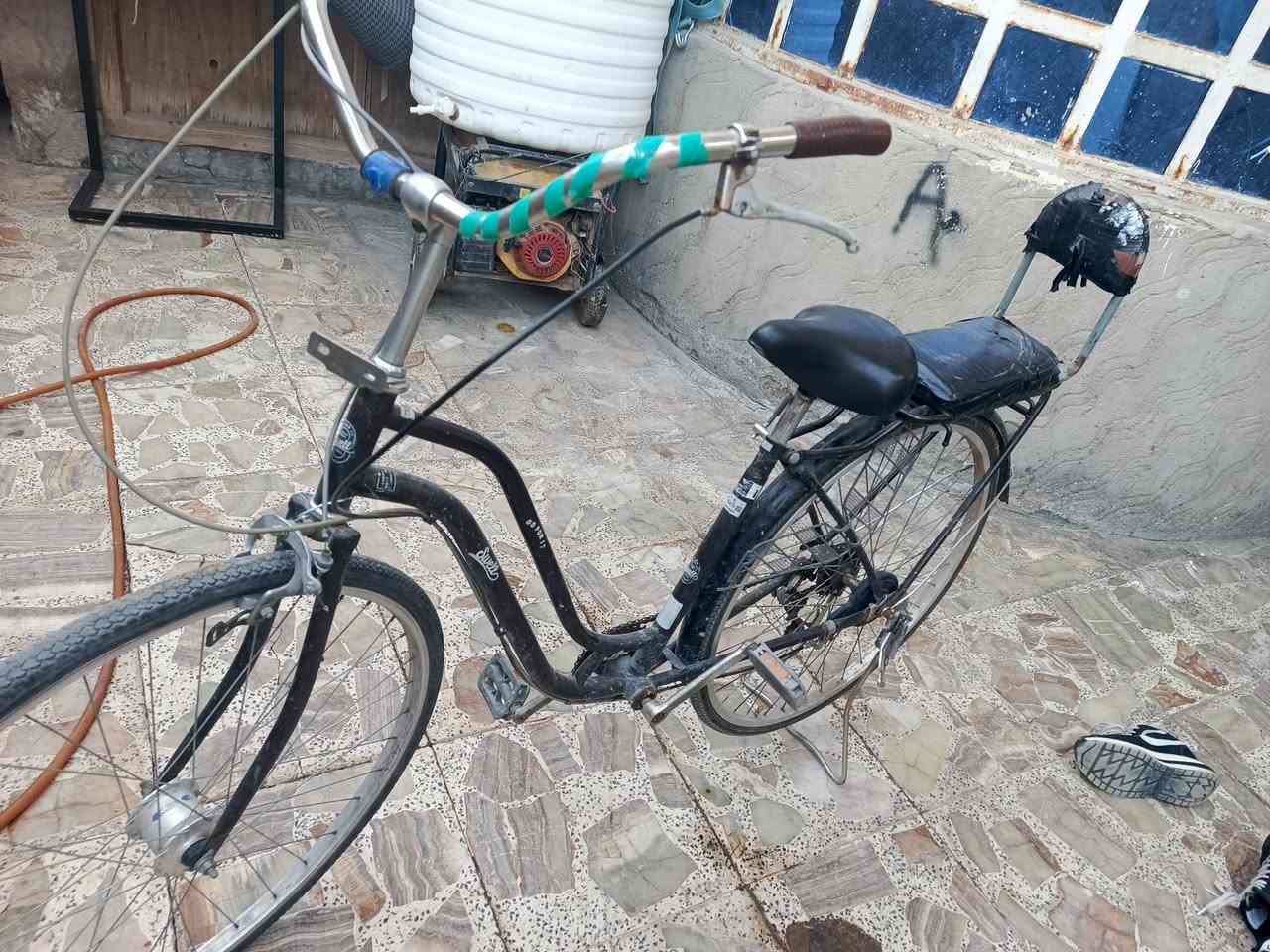 بايسكل لبيع
حجم 27
سبع مكاين كلهن شغالات 
مكان النجف حي جامعه
بسعر 60 وبي مجال


**إذا كنت صاحب هذا الإعلان وتريد حذفه لأي سبب، رجاءا أرسل رسالة إلى الدعم الفني**